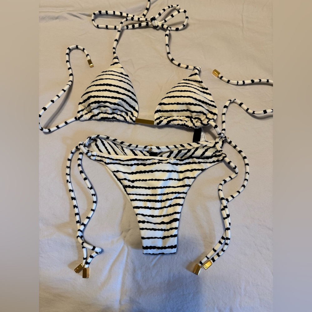 Elegant Striped Bikini with Gold Accents